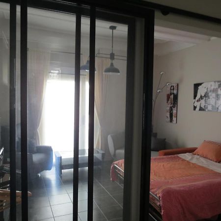 Appartement Avec Jardin Privatif Fréjus Exteriör bild