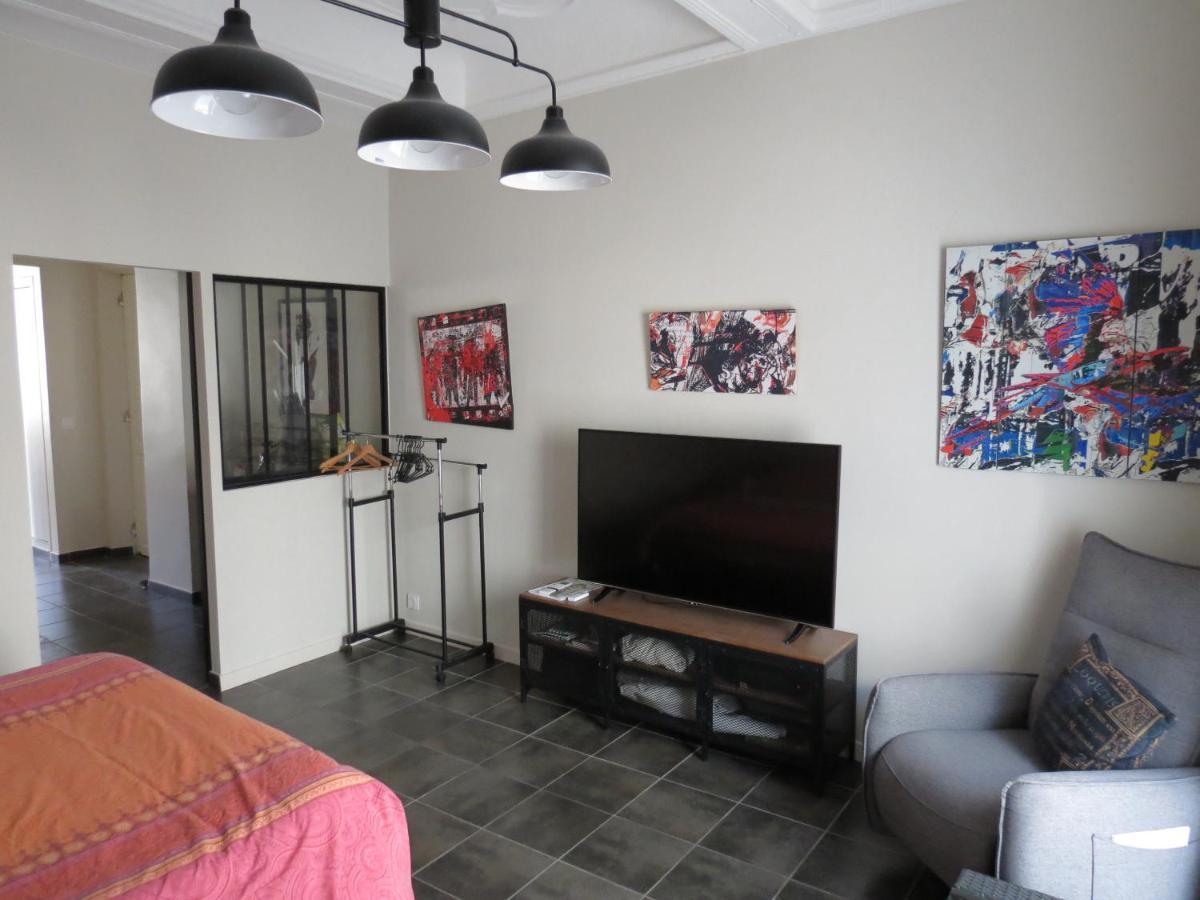 Appartement Avec Jardin Privatif Fréjus Exteriör bild