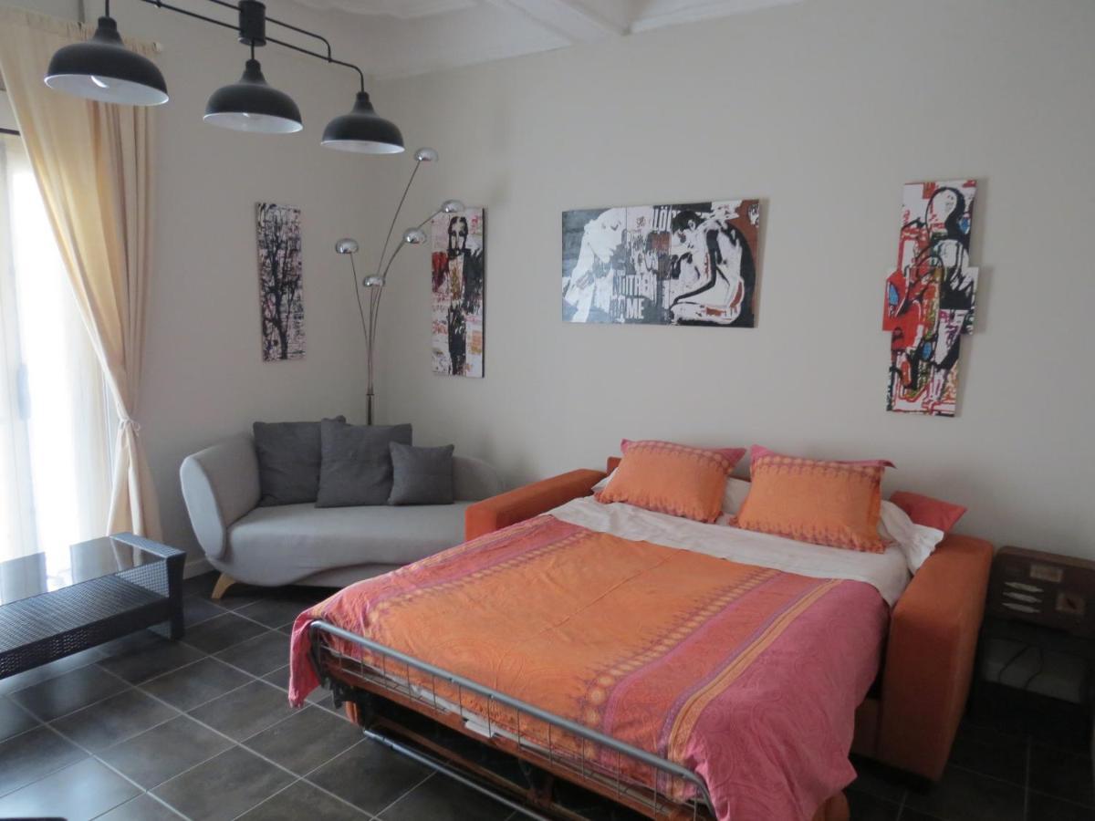 Appartement Avec Jardin Privatif Fréjus Exteriör bild